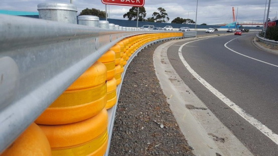 Barrera segura EVA Material Safety Roller Barrier 2 del tráfico por carretera