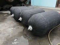 Calidad Tipo de eslinga Defensa neumática Equipo de protección Defensa de muelle de goma fábrica