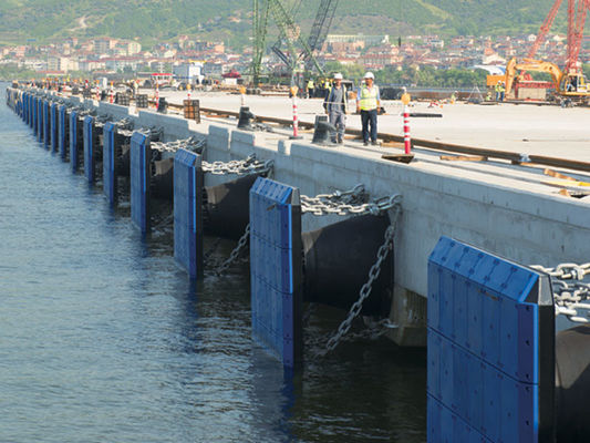 Calidad Tipo Marine Ship Rubber Fender Pad, defensa de goma del cono del barco del cono fábrica