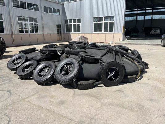 Calidad defensas neumáticas flotantes 50Kpa de 3300x6500m m Yokohama con la red de cadena del neumático fábrica