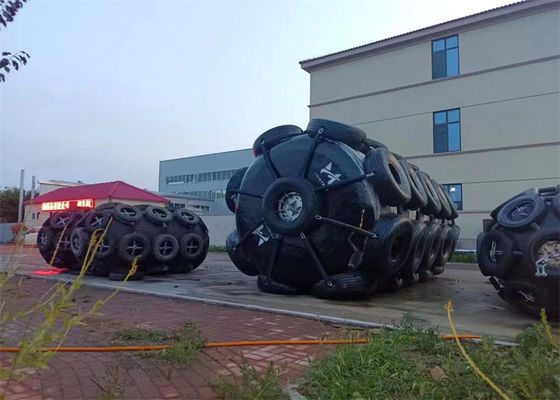 Calidad La flotación de EVA hace espuma defensa llenada con la defensa sólida de Eva del negro del neumático de la cadena fábrica