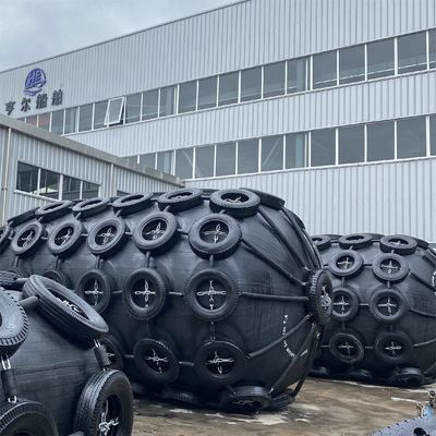 Calidad Two-year Warranty Pneumatic Rubber Fender 2.5*5.5M For Vessel Berthing fábrica