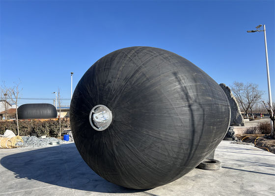 Calidad Fener de puerto neumático para protección de buques fábrica