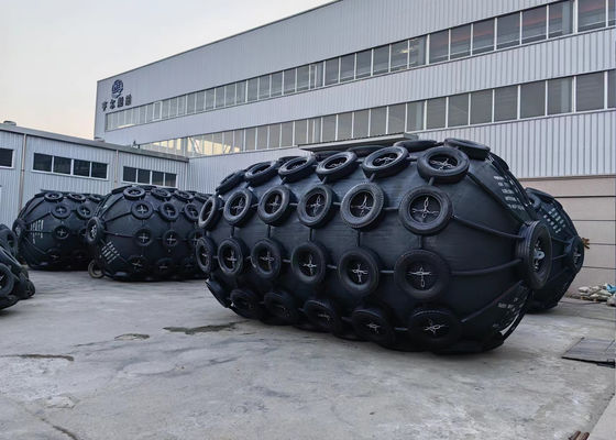 Calidad 50kPa/80kPa Pneumatic Marine Fender and Inflatable Dock Fender with 1M-6.5M Length for Ship-to-Ship and Ship-to-Dock Protection fábrica