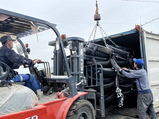 Calidad Certificado BV Yokohama Tipo STS STD Parador neumático de caucho con red de neumáticos fábrica