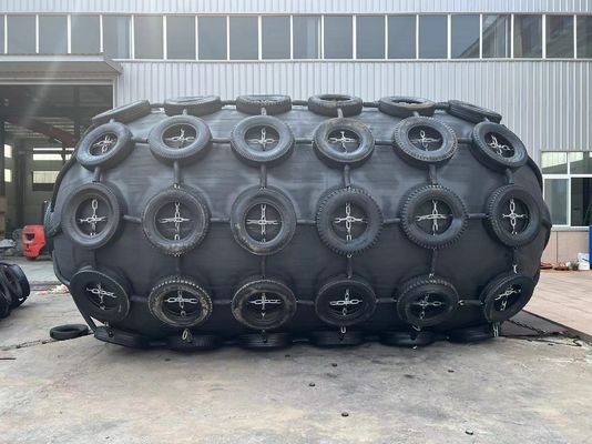 Calidad 50kPa Pneumatic Marine Fender Yokohama Fender for Ship-to-ship with 6-10 Years Lifespan fábrica