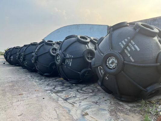 Calidad Fenders de caucho marino de tipo red de 80KPa de alta durabilidad y larga duración para atraques de buques fábrica