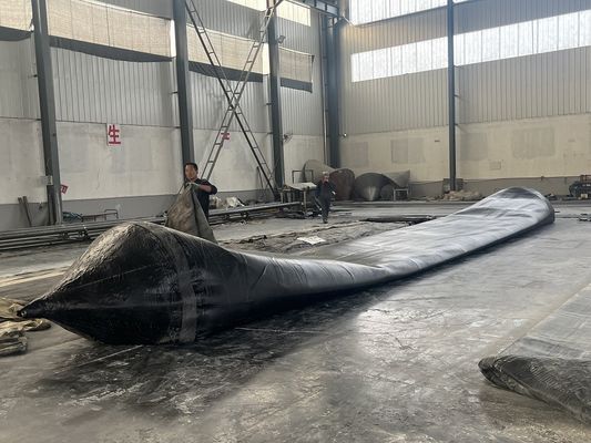 Calidad Resistencia de caucho y fibra sintética Bolsa de aire de caucho marino Excelente presión de explosión 0,3 MPa a 0,5 MPa Ideal para aplicaciones marinas fábrica