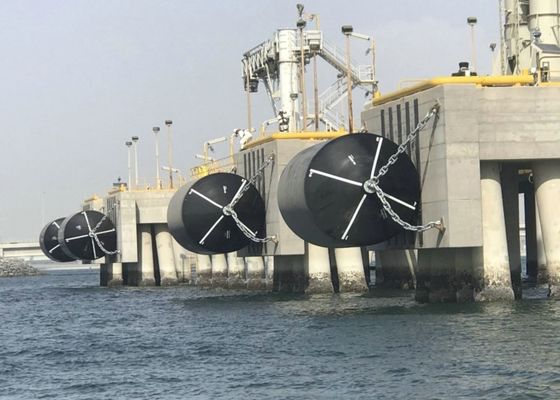 Calidad El barco modificado para requisitos particulares parte la defensa flotante marina colorida llenada espuma de EVA de la defensa fábrica
