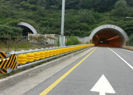 Calidad Barrera protectora del rodillo de la seguridad del color rojo para el portal del túnel de la entrada del túnel fábrica