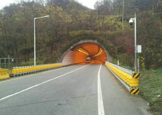 Calidad La espuma de la PU/barril de giro del camino de la barrera del rodillo de la seguridad de tráfico de EVA modificó tamaño para requisitos particulares fábrica