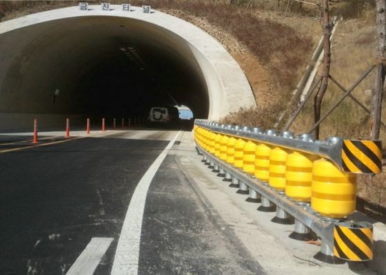 Calidad Barrera del rodillo de la seguridad de la absorción de energía del impacto de la carretera con la función anti del desplome fábrica
