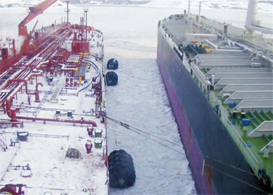 Calidad Los aviones ponen un neumático la defensa marina neumática de alta presión 80 KPA para la protección de la nave fábrica