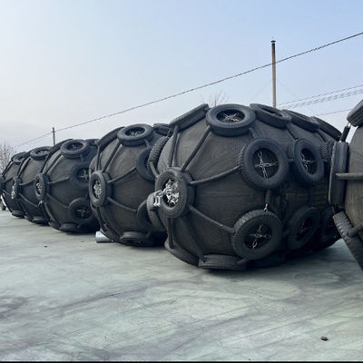 Calidad ISO 17357 Certified Natural Rubber Pneumatic Fender with 50Kpa Working Pressure for Marine Safety fábrica
