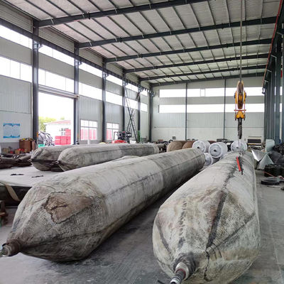 Calidad 10 a 15 años de vida útil Bolsa de aire de goma marina diseñada para aplicaciones marinas de trabajo pesado que garantizan la seguridad y la eficiencia fábrica