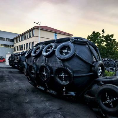 Calidad Defensa neumática de goma ISO17357 para protección contra colisiones marinas fábrica