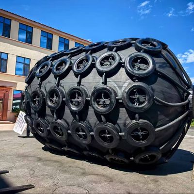 Calidad Sistema de protección del muelle marítimo de caucho neumático duradero adecuado para buques barcas y puertos Absorción de impactos fábrica