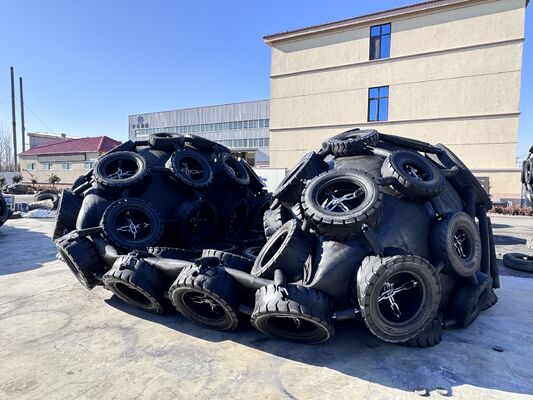 Calidad Defensa de goma neumática certificada ISO17357 con tamaños personalizados de 0.3-4.8 M y presión de 50kpa y 80kpa fábrica