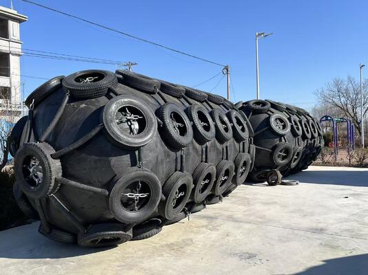 Calidad Defensa estándar de Yokohama ISO17357 2014 1 fabricada para atraque de barcos fábrica