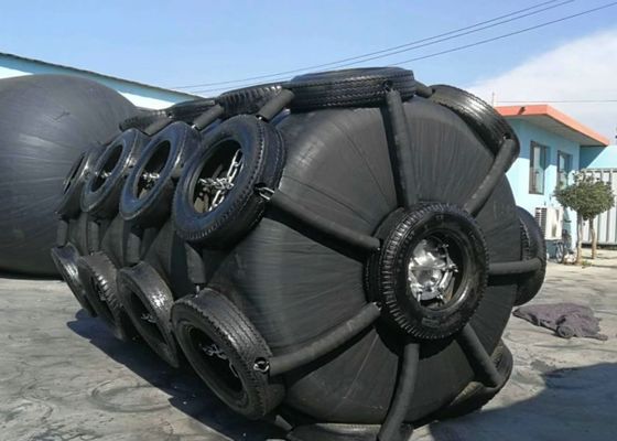 Calidad Hot Dip Galvanized Foam Filled Fender with 10 Years Using Life and High Energy Absorption for Marine Safety fábrica
