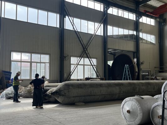 Calidad Marine Rubber Airbag with Stainless Steel Mounting Hardware for Corrosion Free Installation fábrica