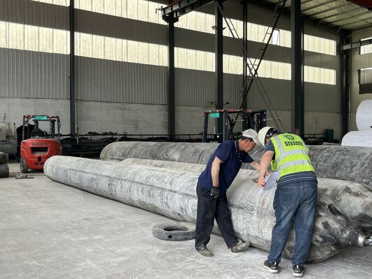 Calidad Marine Rubber Airbag with Stainless Steel Mounting Hardware for Corrosion Free Installation fábrica