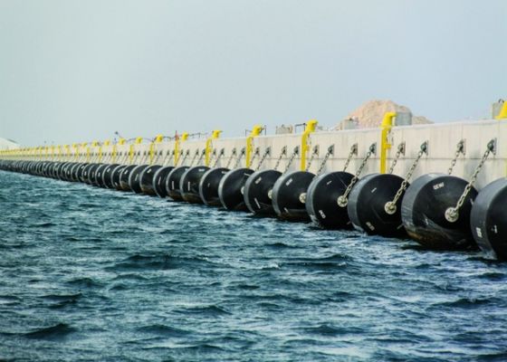 Calidad Defensas protectoras del dique flotante de la nave con alta fuerza mecánica fábrica