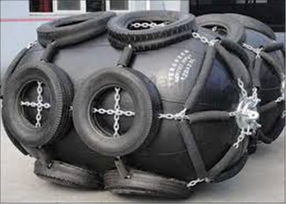 Calidad certificado de goma flotante neumático de las defensas CCS del neumático de la cadena de los 4.5*9m fábrica