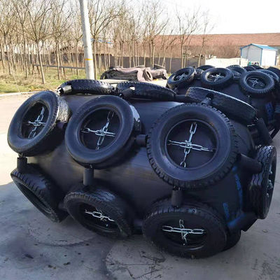 Calidad Polyourethane hace espuma 50Kpa Marine Fender For Fishing Ship neumática fábrica