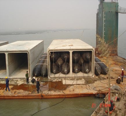 Calidad Nave y Marine Airbag de elevación del lanzamiento de muelle de Marine Heavy Lifting Airbags Dry fábrica