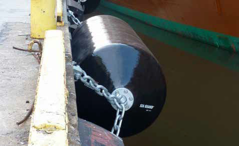 Calidad Low Maintenance Required UV Resistant And Corrosion Resistant Foam Filled Fender with High Energy Absorption Capacity for Marine Floating Fender fábrica