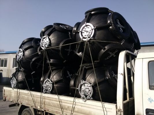 Calidad Redes de la cuerda que flotan el tipo neumático defensa de Marine Fender d de las defensas de goma neumáticas fábrica