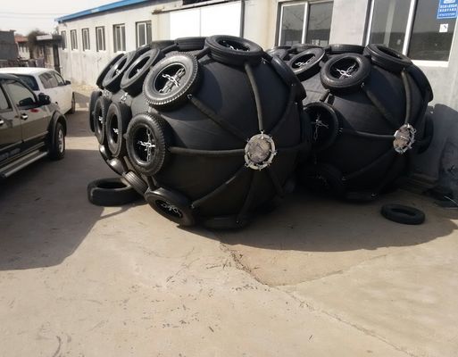 Calidad Defensas de goma neumáticas de Mat With Rope Net Pneumatic de la defensa de goma del barco fábrica