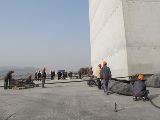 Calidad Envío marino inflable negro que lanza bolsas de aire de goma de salvamento fábrica