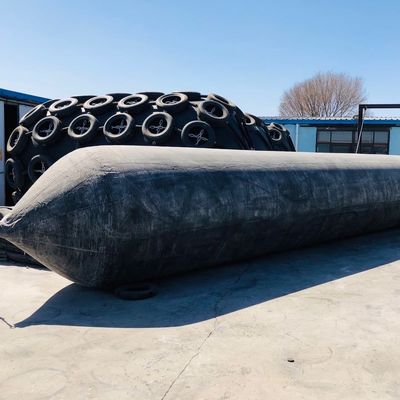 Calidad Airbag de caucho marino estándar ISO14409 Airbag de caucho marino negro o personalizado diseñado para la seguridad y el manejo de embarcaciones marinas fábrica