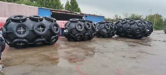 Calidad Tipo barco de goma neumático Marine Rubber Fender de Yokohama de la defensa fábrica