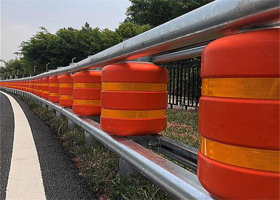 Calidad Absorción de alta energía roja amarilla de EVA Filled Safety Roller Barrier y reacción baja fábrica