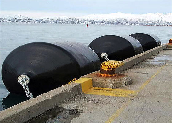 Calidad Defensa de espuma rellena de altura personalizada Protege la producción de la tabla del barco Tiempo de 5 a 10 días Solución duradera para parachoques de muelle marino fábrica