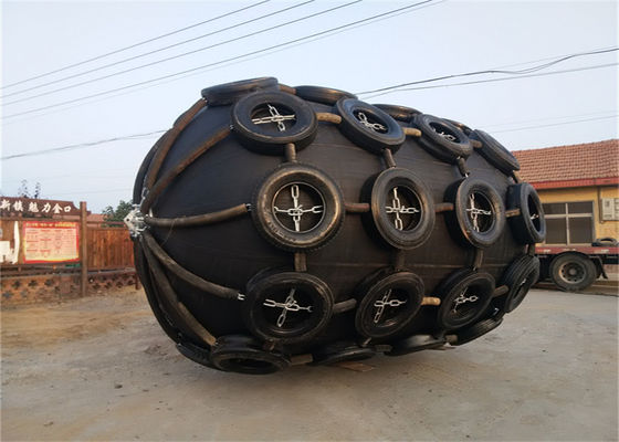 Calidad Los neumáticos del aeroplano encadenan la defensa de goma neumática neta 50Kpa 80Kpa fábrica