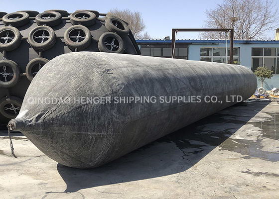 Calidad Airbag de caucho marino con capa indicadora de desgaste para lanzamiento de barcos de 0,8-3 M de diámetro y 4-25 M de longitud fábrica