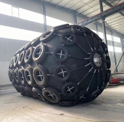 Calidad Defensa de goma neumática del STS Yokohama con la cadena caliente de la galvanización fábrica