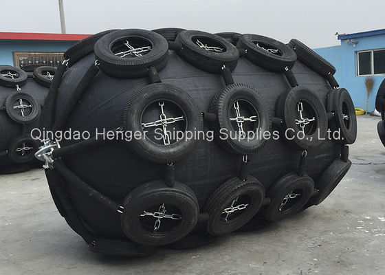 Calidad Defensas marinas de goma neumáticas ISO 17357 con guardabarros de cadena y neumáticos fábrica